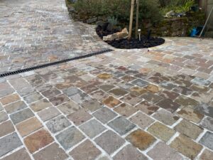 Pavage en pierre naturelle carrossable